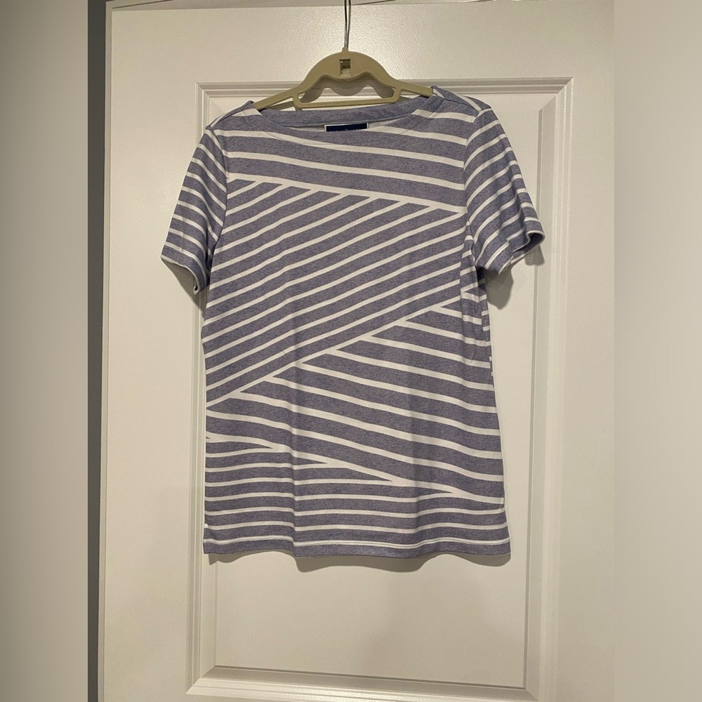SALE Karen Scott NWT women’s shirt sleeve striped long tee